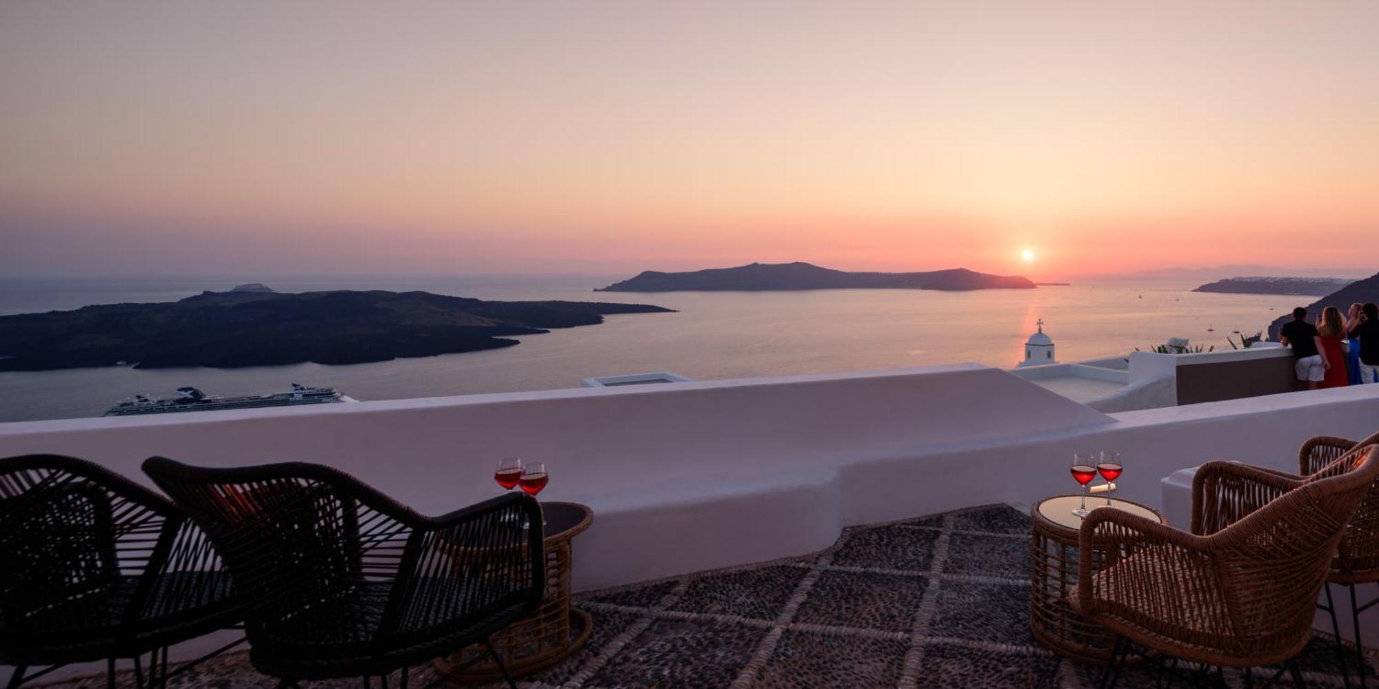 Anemos Family Suites Fira  Exterior foto