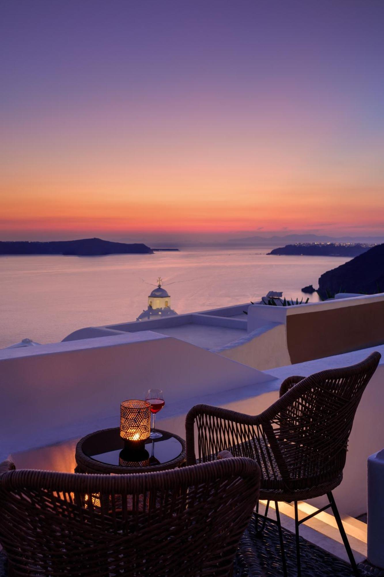 Anemos Family Suites Fira  Exterior foto