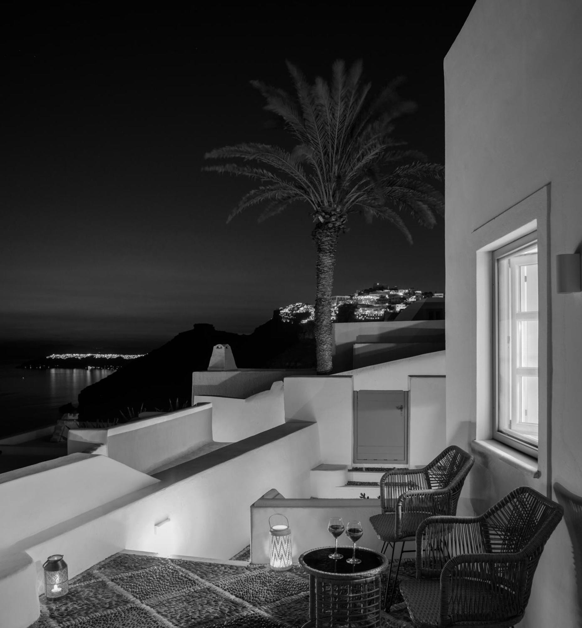 Anemos Family Suites Fira  Exterior foto