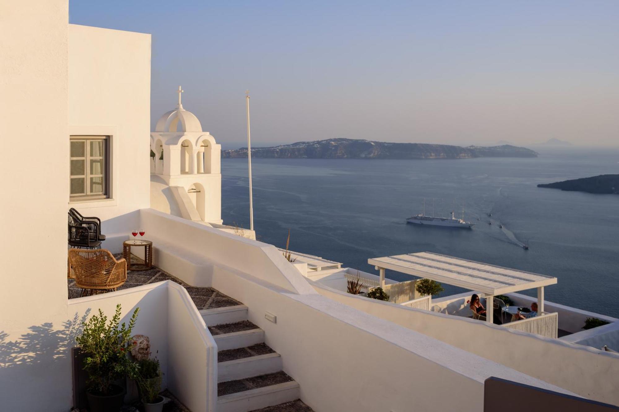 Anemos Family Suites Fira  Exterior foto