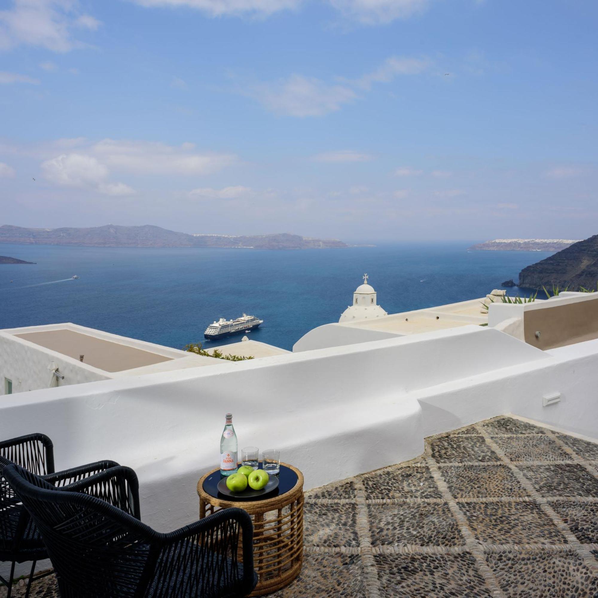 Anemos Family Suites Fira  Exterior foto